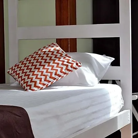 Hostel Portagem